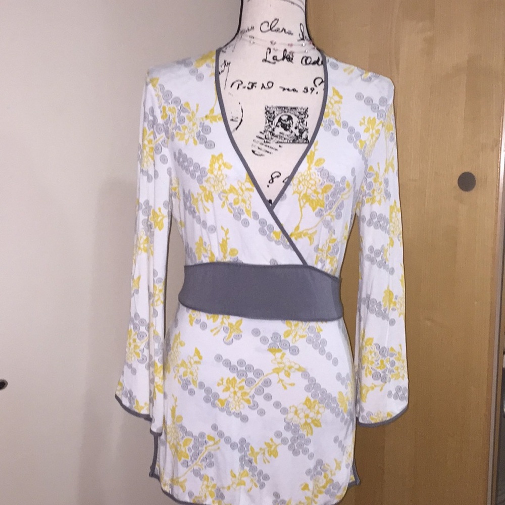 EUC NY&CO blouse 👚